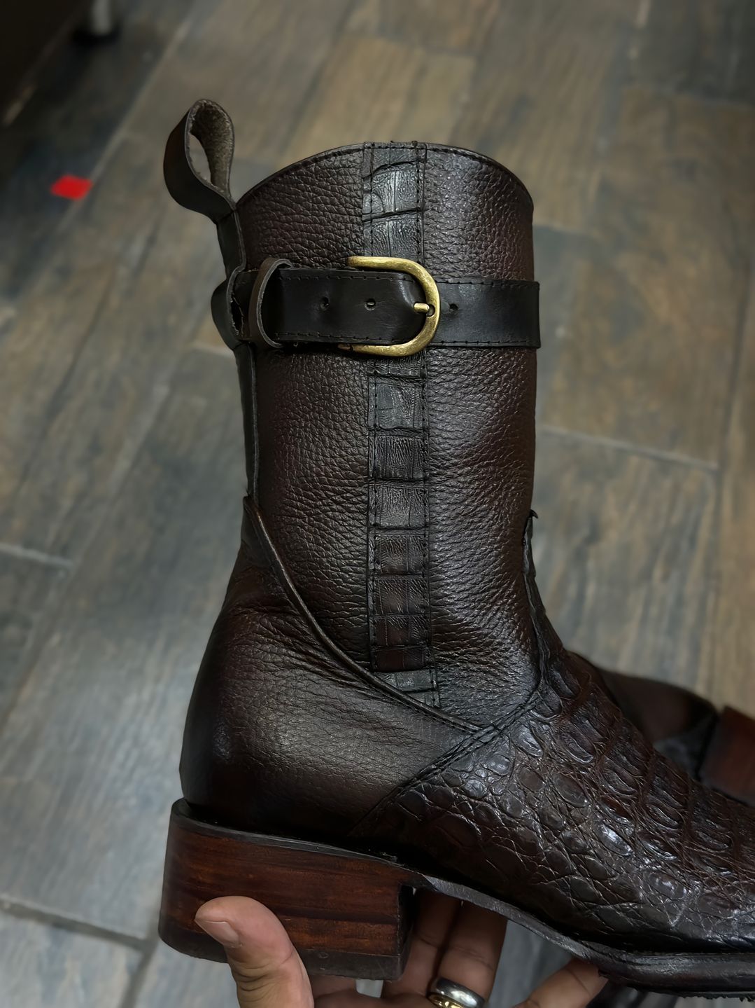 Men's Retro Crocodile Leather Boots