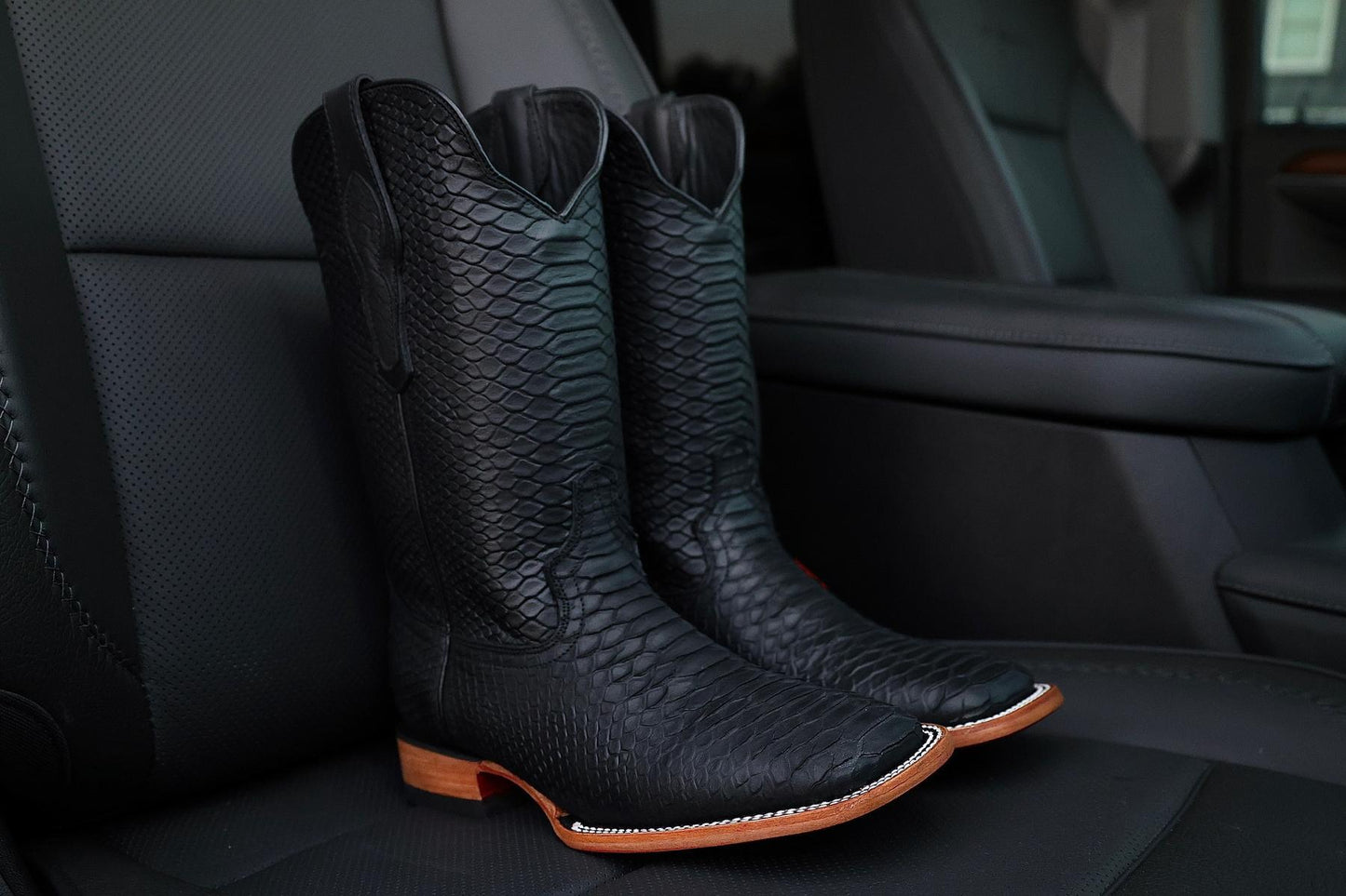 2024 Men's Matte Black Python Leather Boots