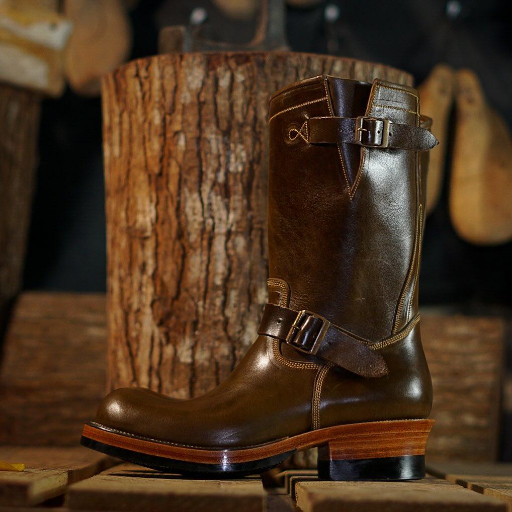 Premium Cowhide Leather Champion Boots